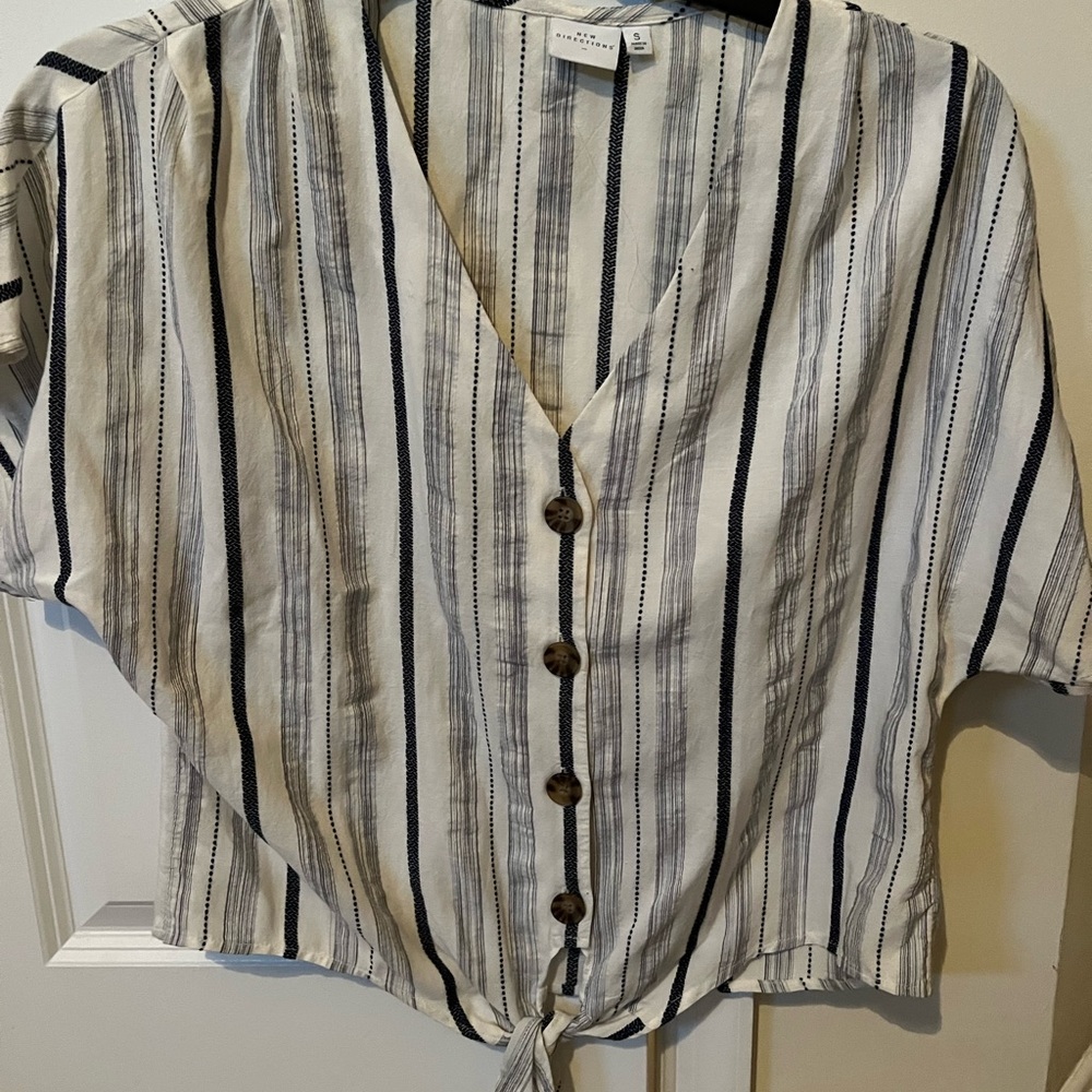 New Directions top, size S.
